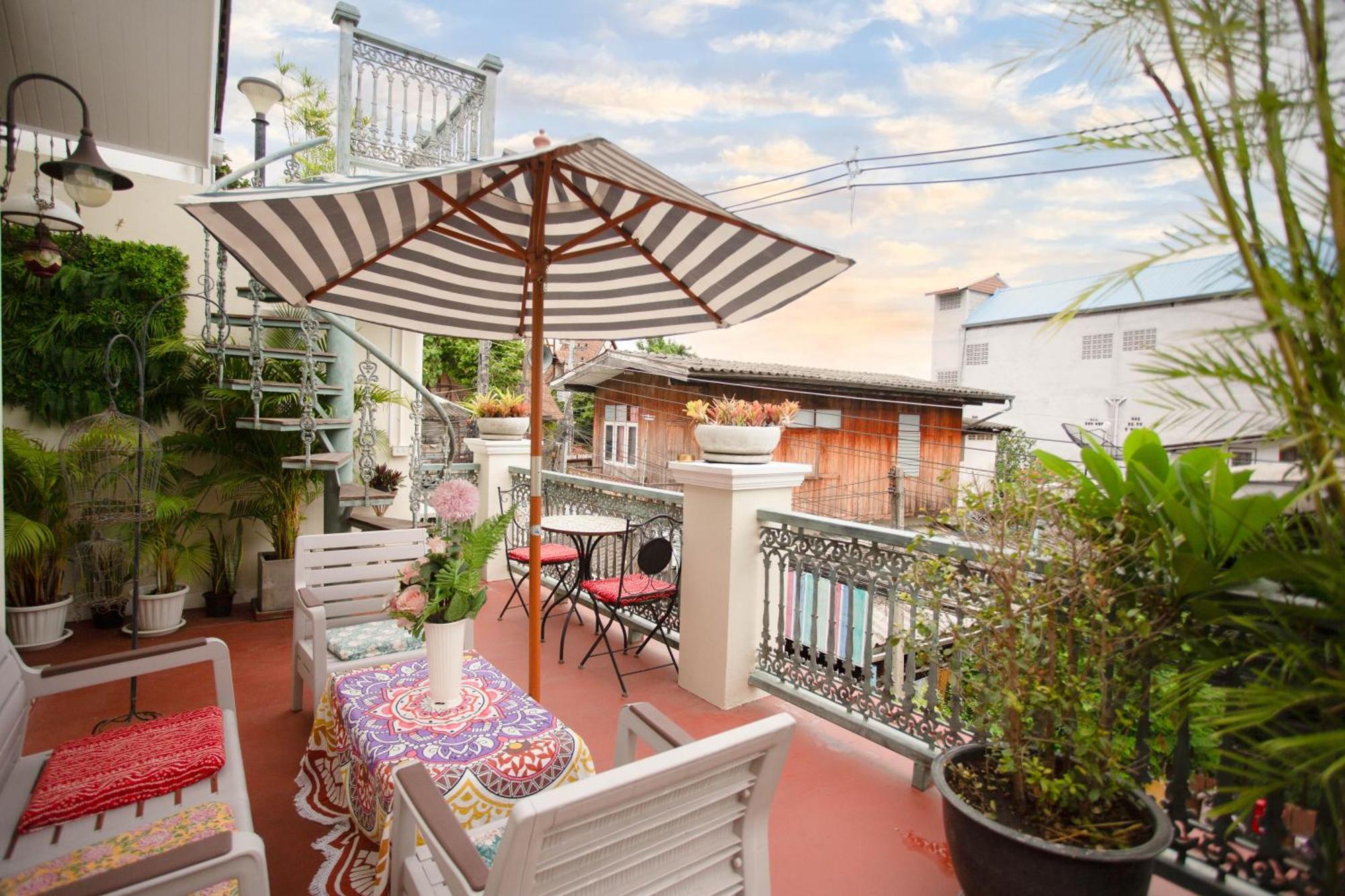 Pran@Kumuang Boutique House Hostel Chiang Mai Bagian luar foto